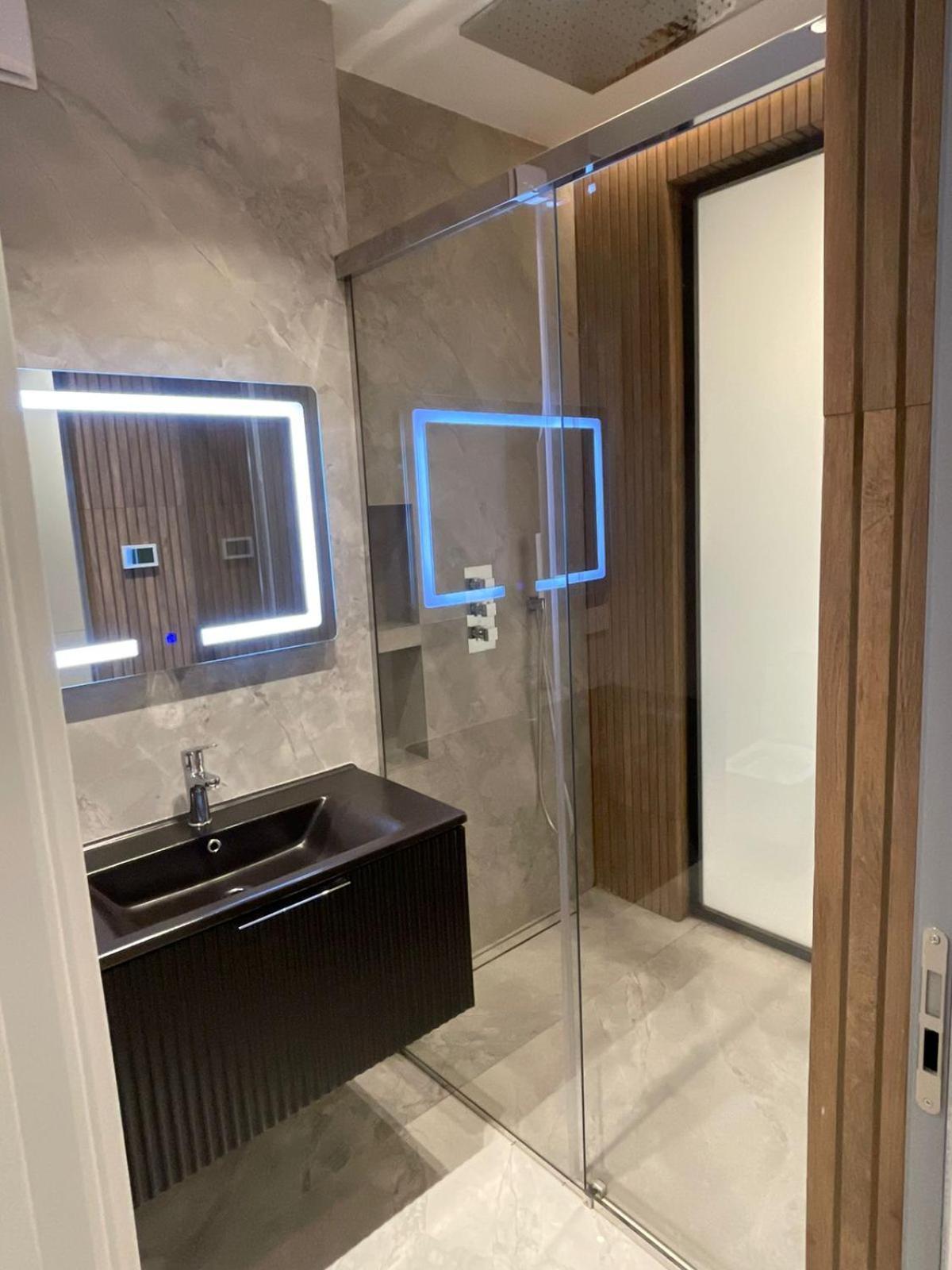 Luxury One Bedroom Apartment Tiran Dış mekan fotoğraf